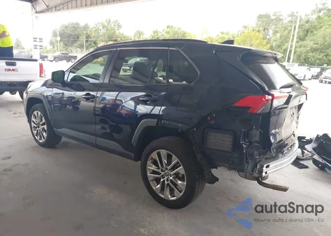 2021 Toyota Rav4 Xle Premium z USA, uszkodzony, nr VIN 2T3C1RFVXMW171339